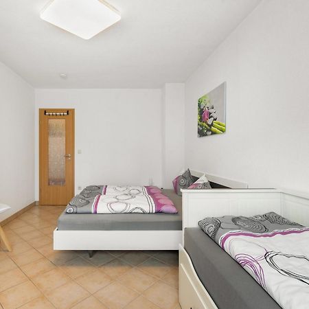 Modern Apartment In Sebnitz With A Terrace In Sebnitz Bagian luar foto