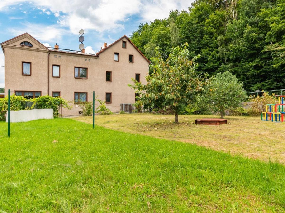 Modern Apartment In Sebnitz With A Terrace In Sebnitz Bagian luar foto