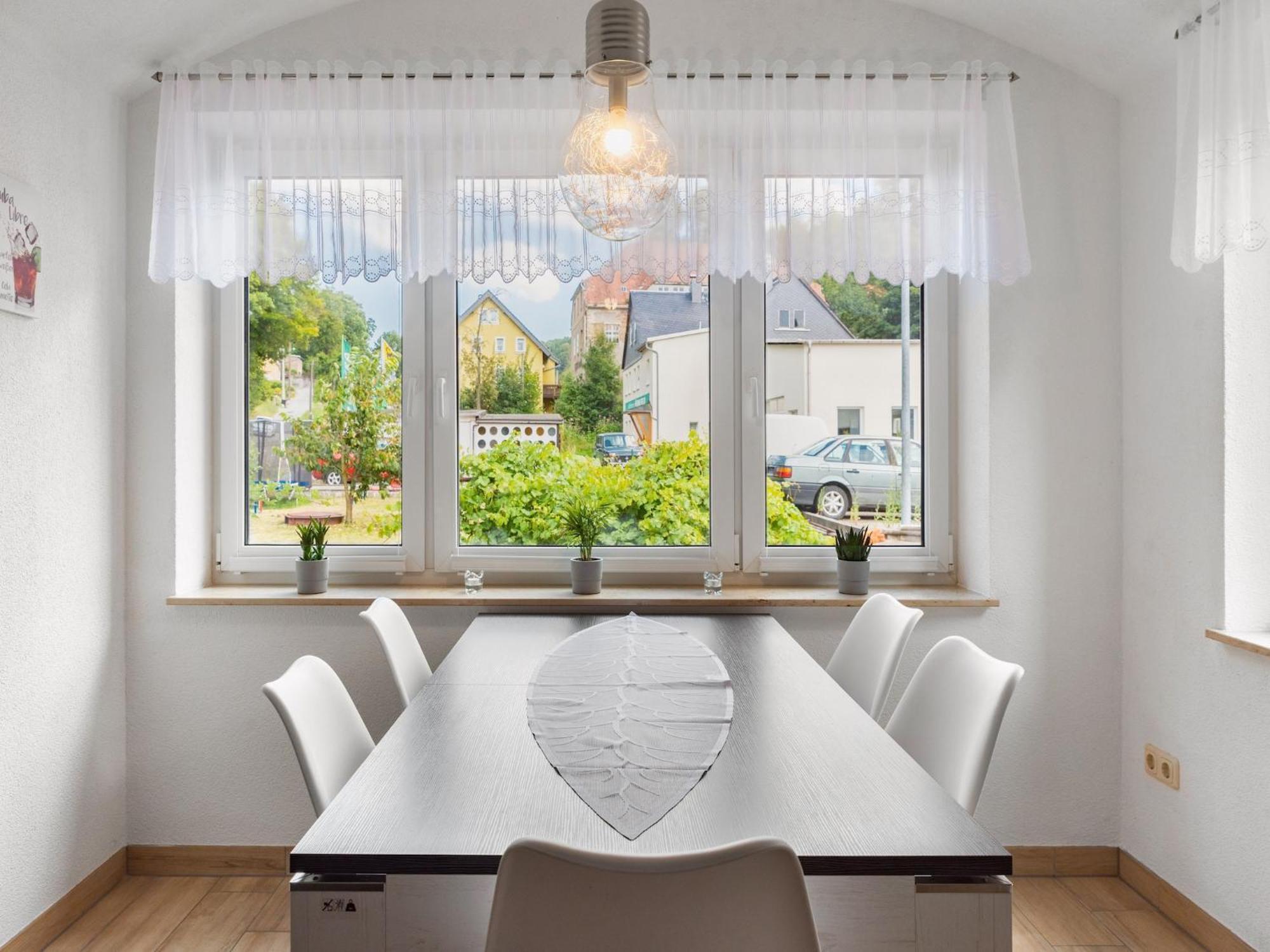 Modern Apartment In Sebnitz With A Terrace In Sebnitz Bagian luar foto