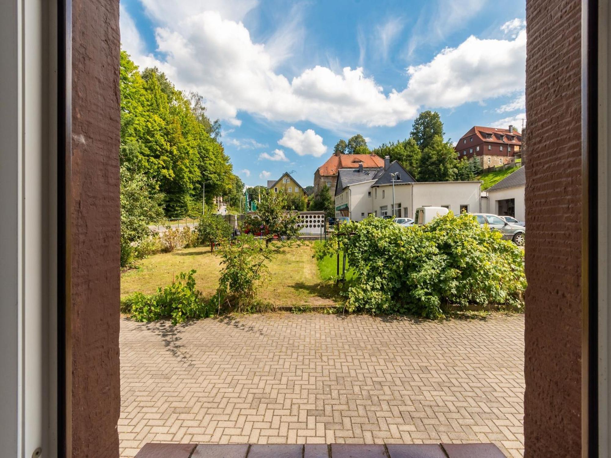 Modern Apartment In Sebnitz With A Terrace In Sebnitz Bagian luar foto
