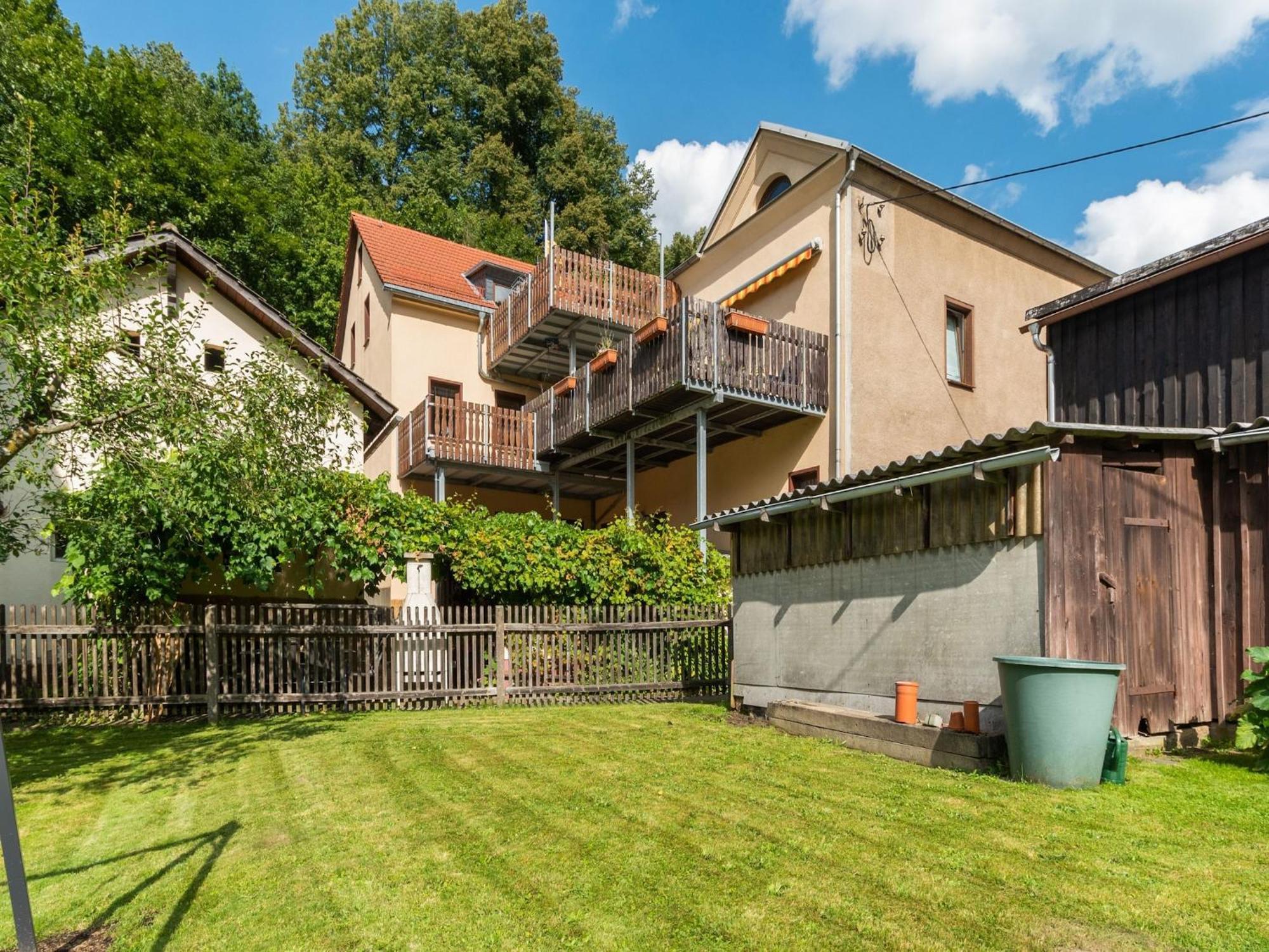 Modern Apartment In Sebnitz With A Terrace In Sebnitz Bagian luar foto