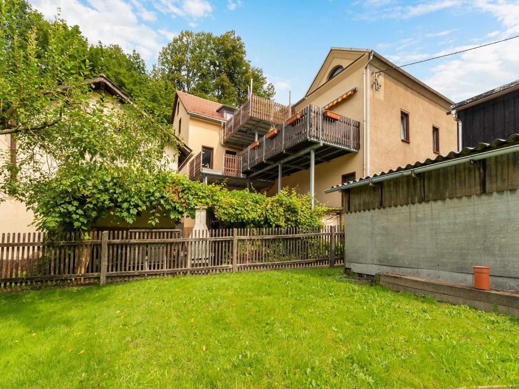 Modern Apartment In Sebnitz With A Terrace In Sebnitz Bagian luar foto